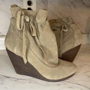 Steve Madden “Matti” Leather Wedge Booties  - Size 8M
